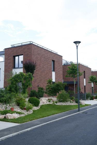 Casă cu 5 camere cu Teren 573 Mp în Tâncăbești