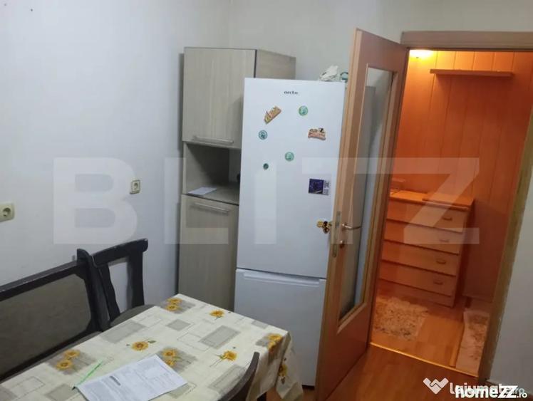 Apartament cu 2 camere semidecomandat în Micro 11