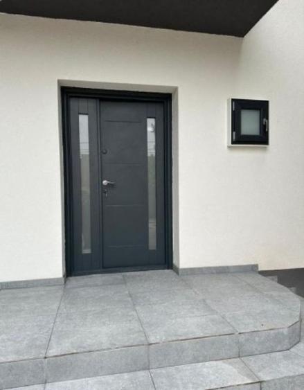Casă individuală cu 5 camere cu Teren 1000 Mp în Drumul Taberei