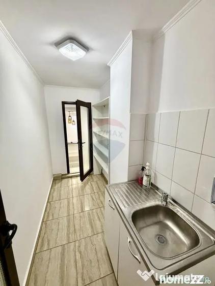 Spațiu comercial, de 110 mp, în Central
