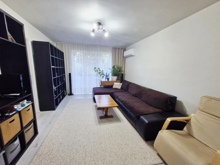 Apartament cu 4 camere decomandat în Ultracentral