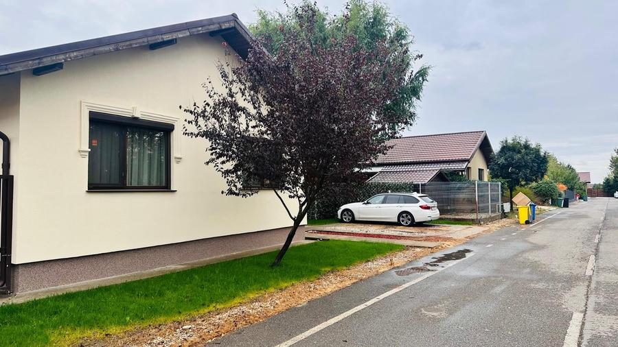 Casă individuală cu 4 camere cu Teren 489 Mp în Balotești