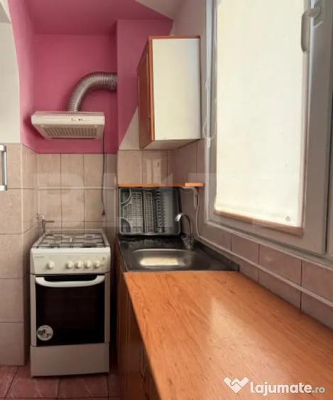 Apartament cu 2 camere decomandat în Central
