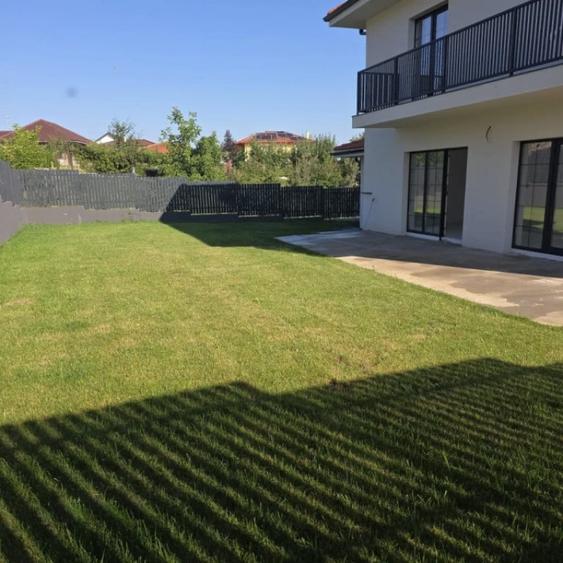 Casă cu 4 camere cu Teren 500 Mp în Chinteni