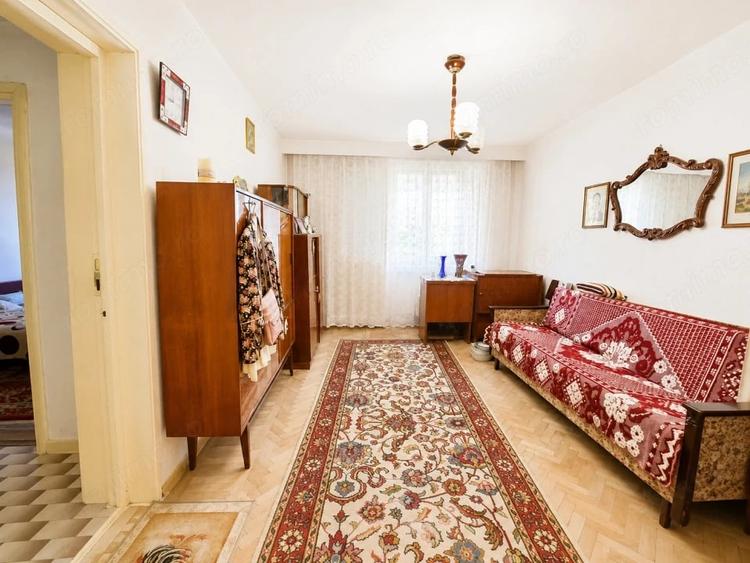 Apartament cu 2 camere semidecomandat în Ștefănești