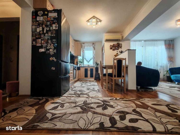 Apartament cu 3 camere decomandat în Decebal