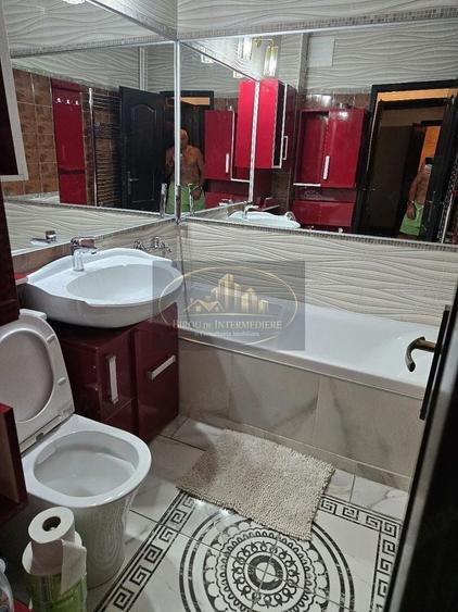Apartament cu 2 camere semidecomandat în City Park Mall