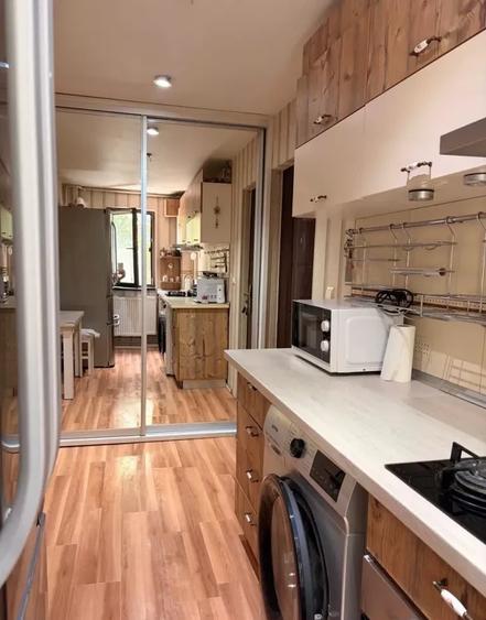 Apartament cu 2 camere semidecomandat, mobilat în Dacia