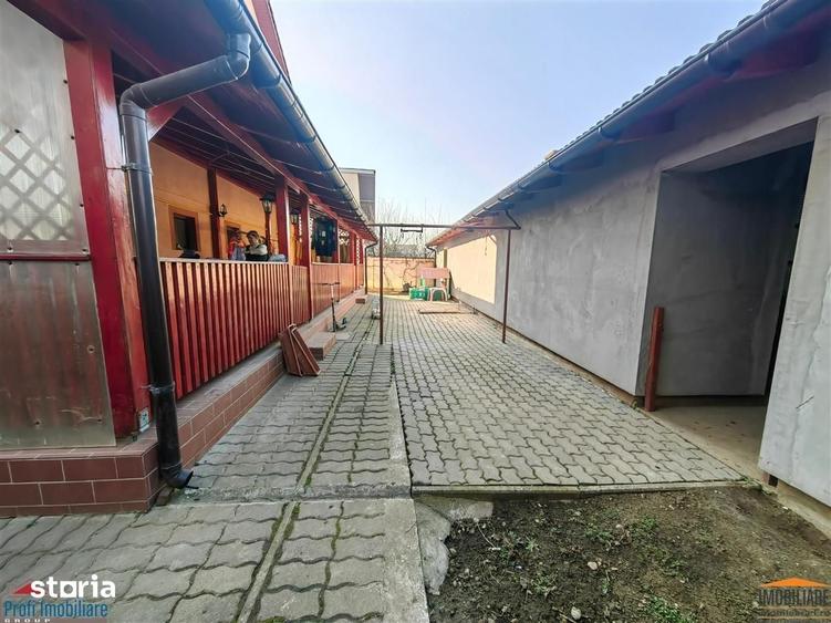 Casă cu Teren 995 Mp în Fântânele