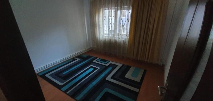 Inchiriez apartament 2 camere foarte ingrijit - 3