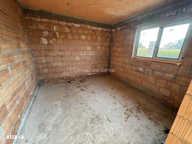 Case noi 3 camere + living , 550 mp teren , Paulesti