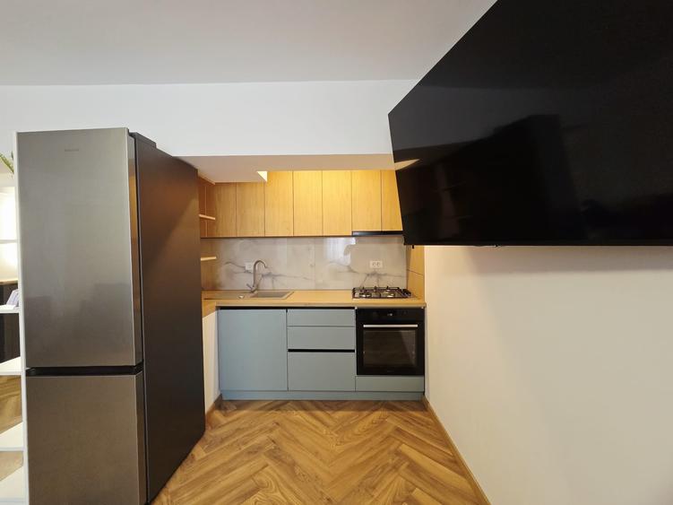 Apartament cu 2 camere decomandat în Mazepa 2