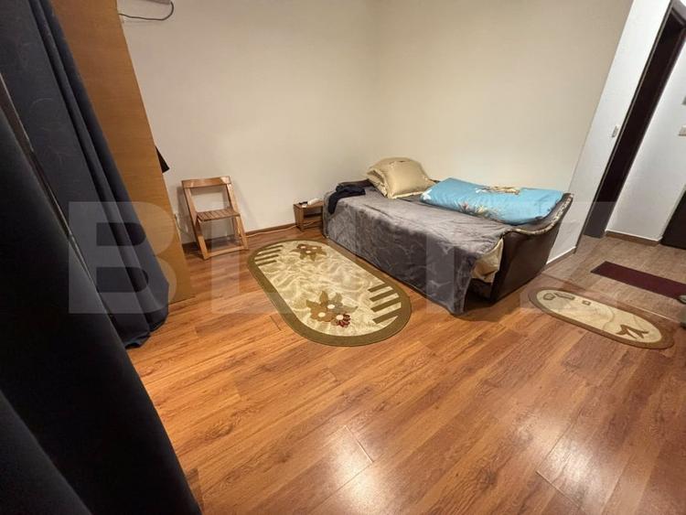 Garsonieră nedecomandată, mobilată în Valea Adâncă