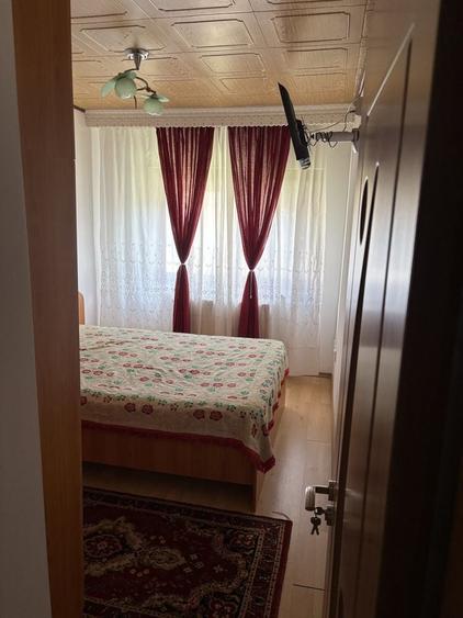 Apartament de inchiriat chirie etaj 1 - 4