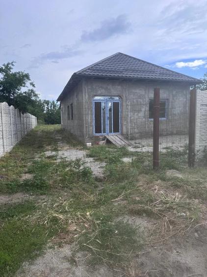 Casă cu Teren 1125 Mp în Amărăști