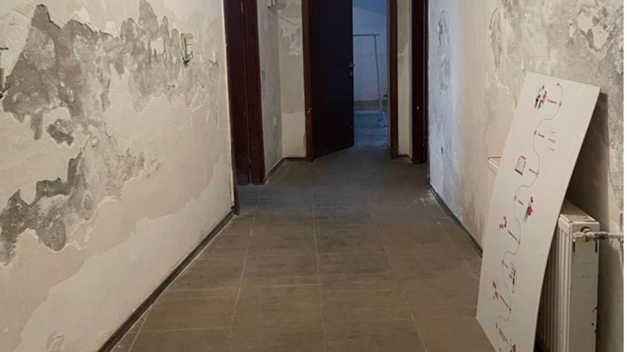 Apartament cu 4 camere decomandat în Mitropolie