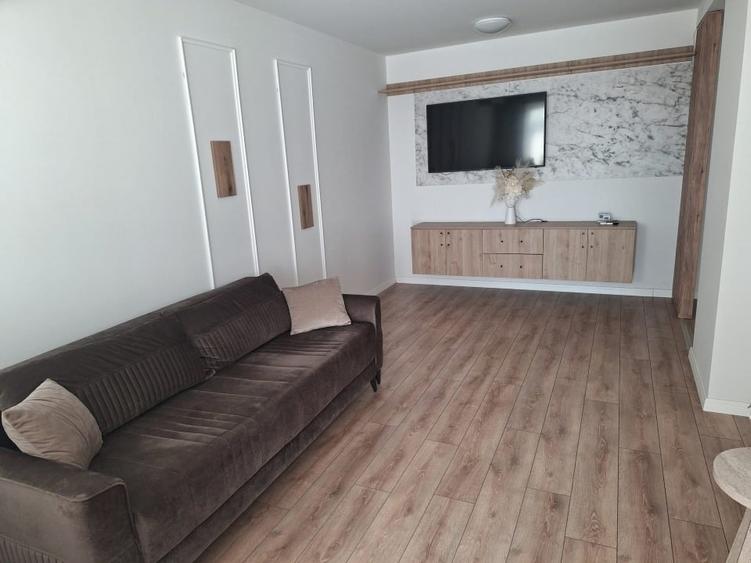 Apartament cu 2 camere decomandat, mobilat în Tomis Nord