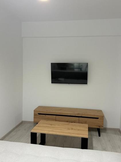 Apartament cu 2 camere semidecomandat în Odăi