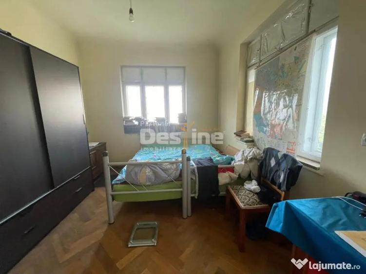 Apartament cu 5 camere decomandat, mobilat în Unirii