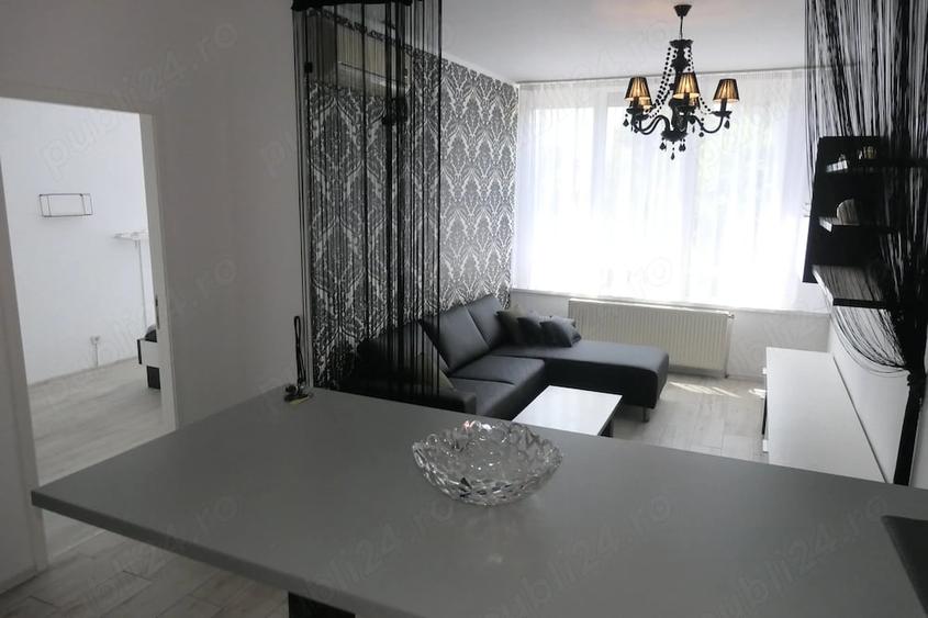 Apartament cu 2 camere decomandat în P-ța Spitalului