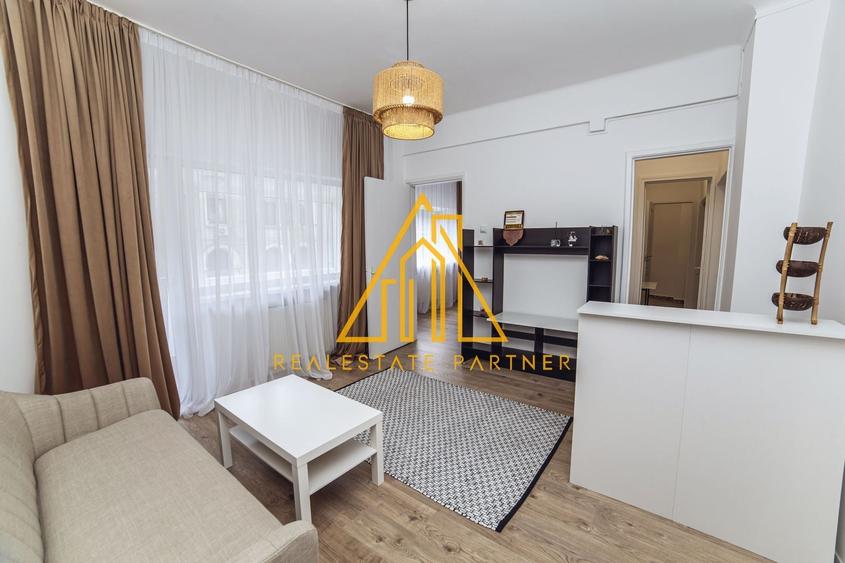 Apartament cu 4 camere semidecomandat în Armeneasca