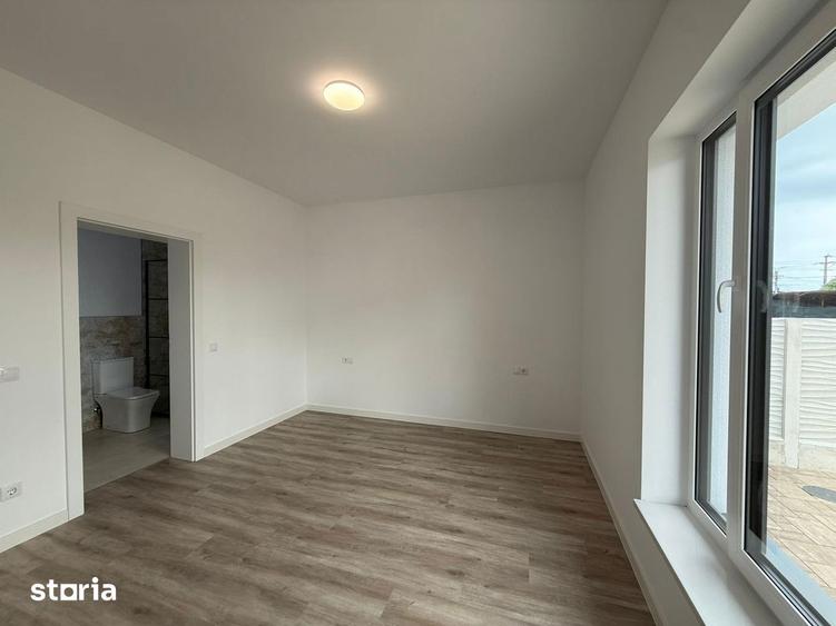 Casă cu 3 camere cu Teren 557 Mp în Cetate