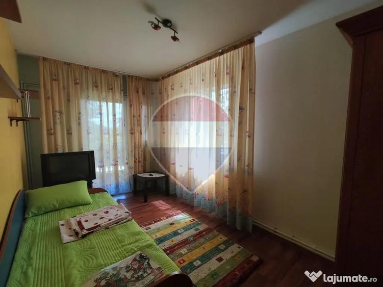 Casă cu 5 camere cu Teren 550 Mp în Tărtășești