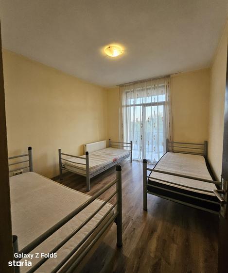 Casă cu 5 camere cu Teren 500 Mp în Central