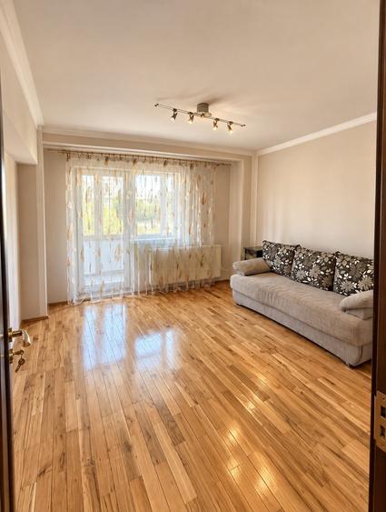Apartament cu 3 camere semidecomandat, mobilat în Mărăști