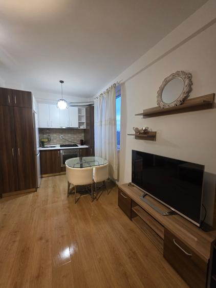 Apartament cu 2 camere semidecomandat în Vârteju