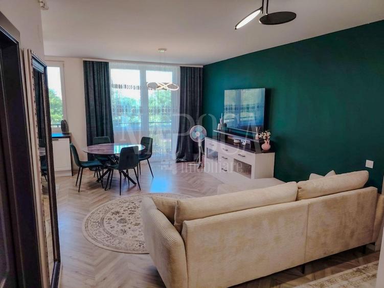 Apartament 3 camere de vanzare in Floresti - 1