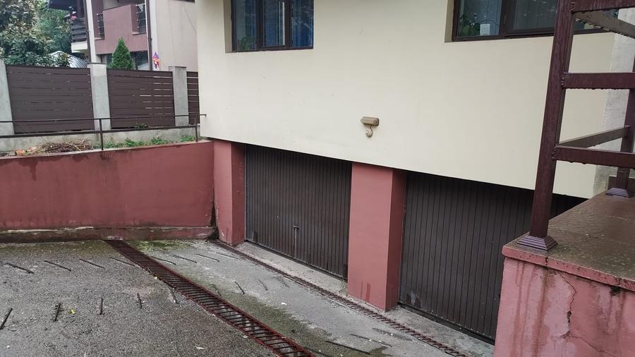Casă individuală cu 4 camere cu Teren 150 Mp în P-ța Muncii