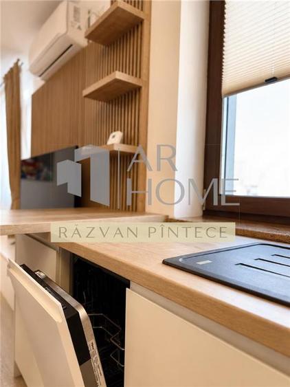 Apartament cu 3 camere decomandat în Albert