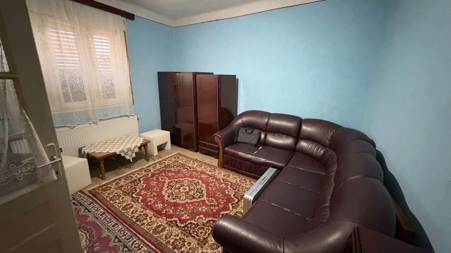 Casă individuală cu 4 camere cu Canalizare în Iosia