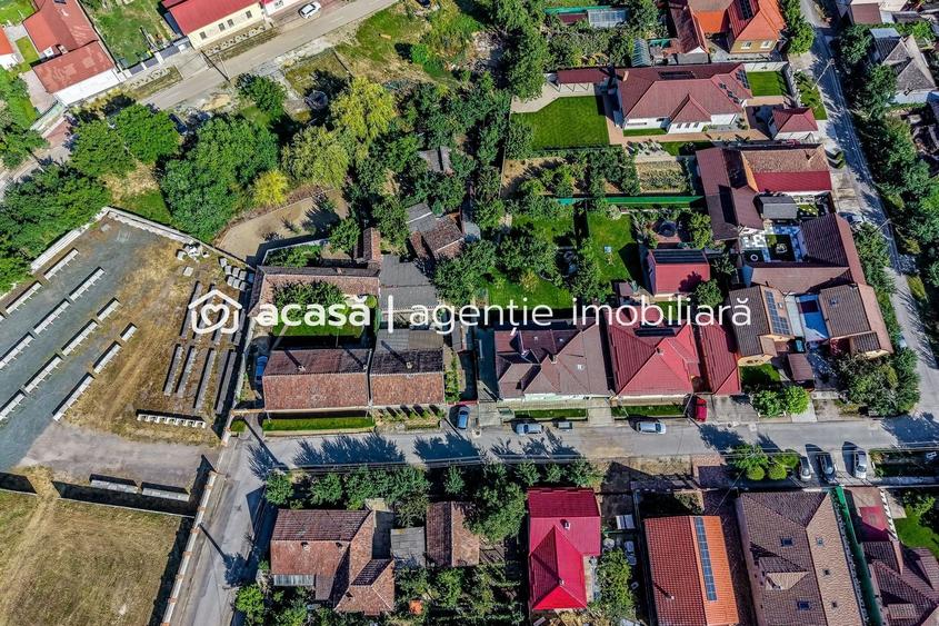 Casă individuală cu 3 camere cu Canalizare în Central