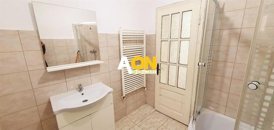 Casă individuală cu 2 camere cu Canalizare în Micești