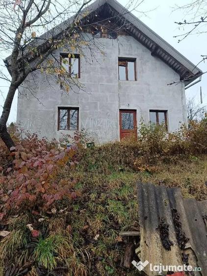 Casa zona V.Jelnei cu 14 arii teren, semifinisata - Bistrita (Bistrita-Nasaud) - 3
