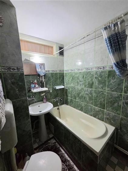 Garsonieră decomandată în Inel II
