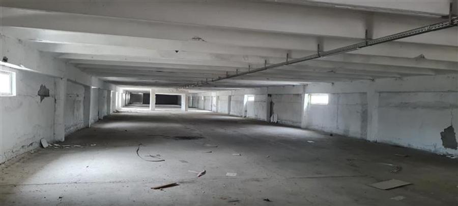 Spațiu industrial, de 1,250 mp, în Central