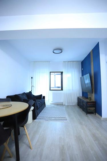 Apartament cu 2 camere semidecomandat în Giulești