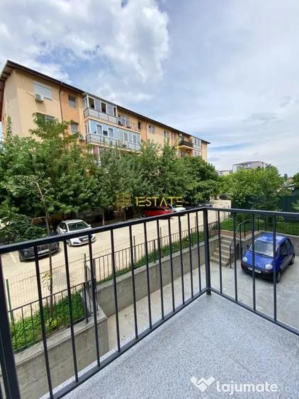 Apartament cu 3 camere decomandat în Titan