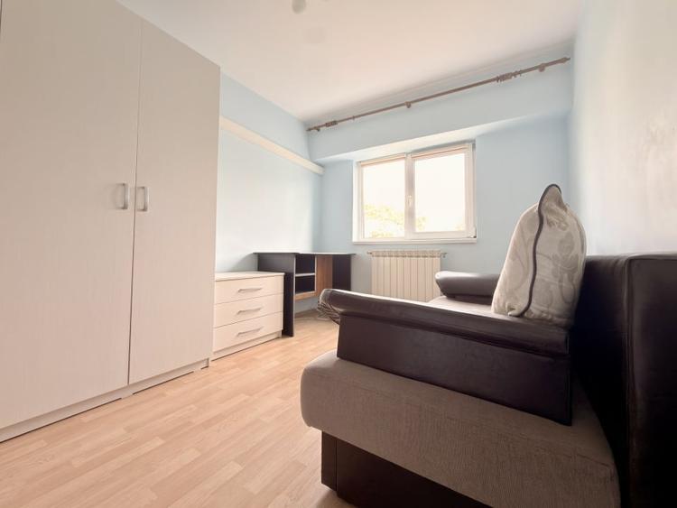 Apartament cu 3 camere decomandat, mobilat în Faleza Nord
