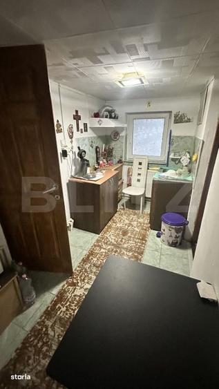 Casă cu 3 camere în Cârăști