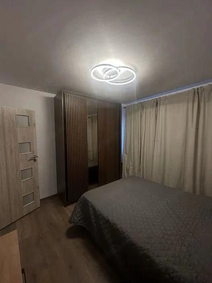 Apartament renovat complet // utilat // decomandat// vedere panoramica - 5