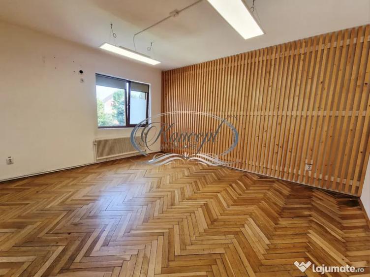 Casă cu 7 camere cu Teren 418 Mp în Andrei Mureșanu
