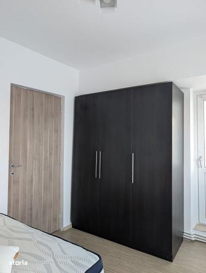 Apartament cu 2 camere decomandat în Hala Centrală