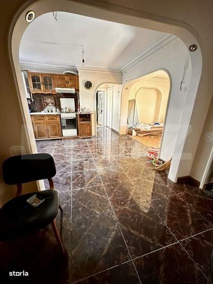Apartament cu 4 camere în Dâmbu Pietros