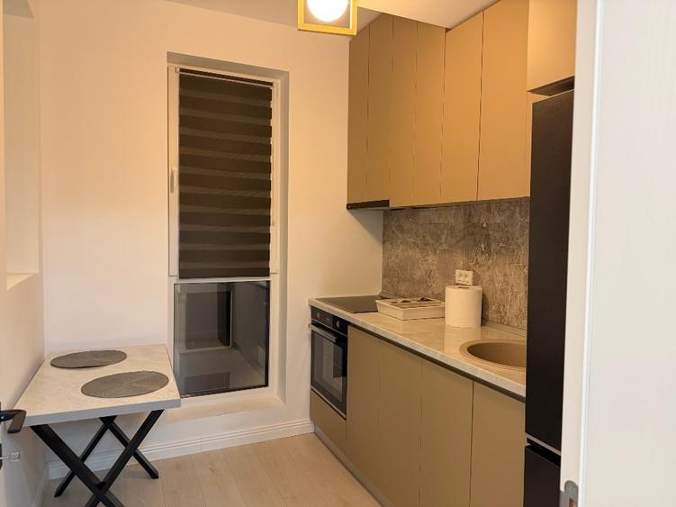Apartament cu 2 camere decomandat, mobilat în Central