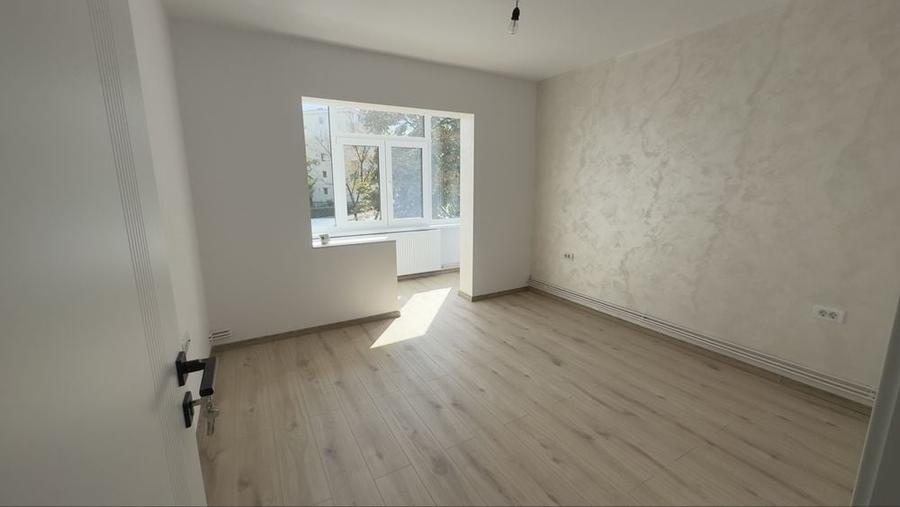 Apartament cu 2 camere în Tractorul