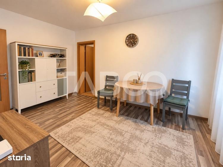Apartament cu 3 camere semidecomandat în Tineretului